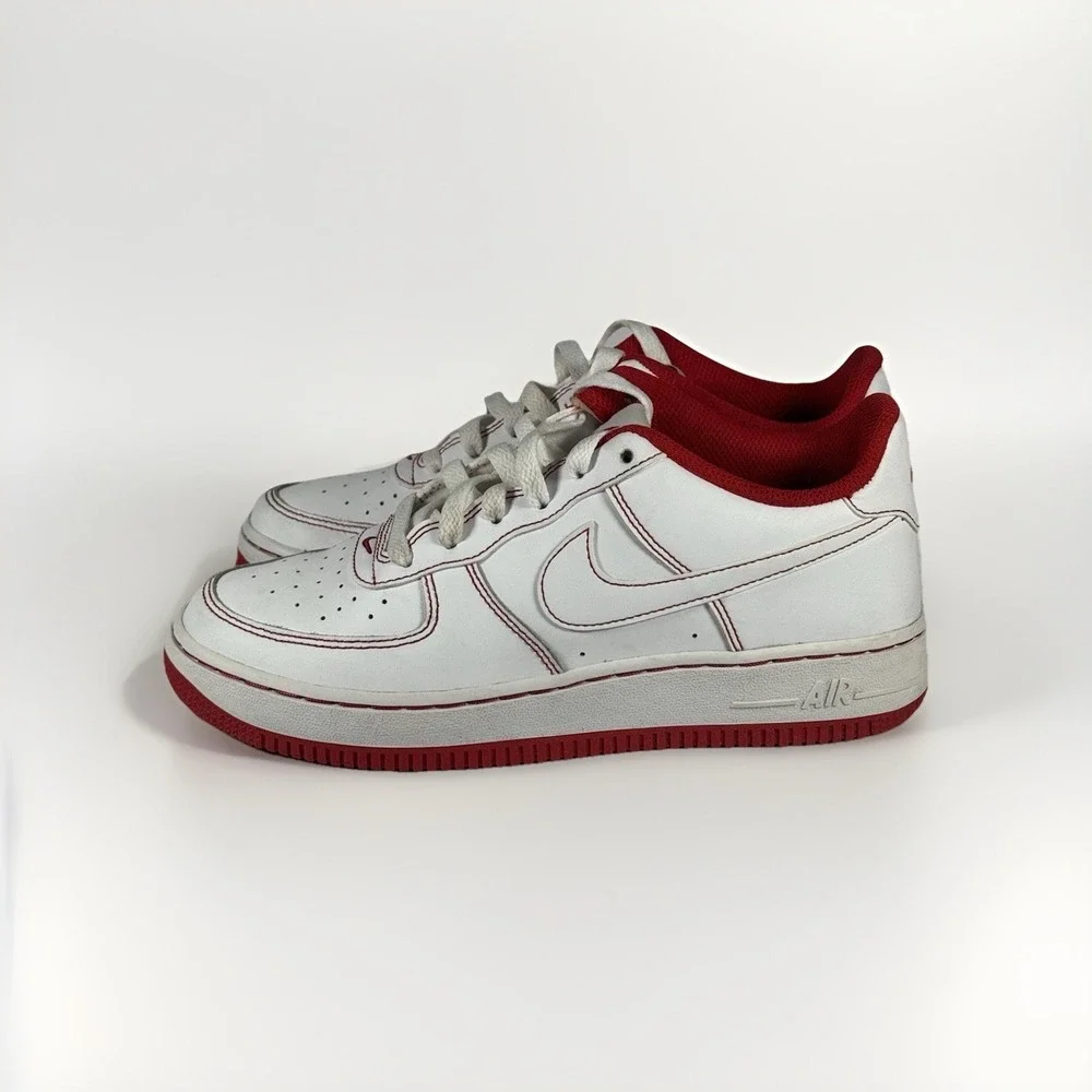 Nike Air Force 1 Low White / University Red CW1575-100‎ Women's 7 / GS 5.5